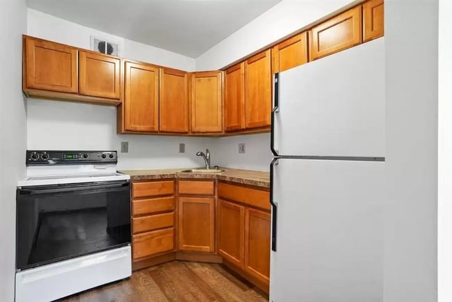 Photo - 2 Bedroom (with bonus craft room/ office) Condominium in Coralville.