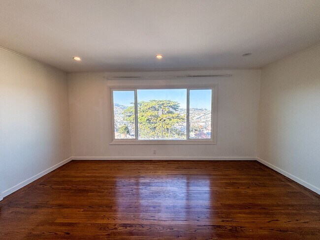 Photo - Discover Your Dream Home: An Elegant 3-Bed, 1.5-Bath Oasis at Crocker Amazon!