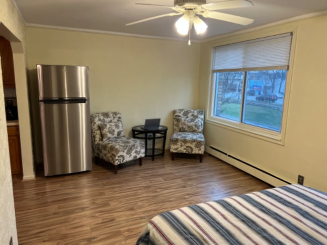 Photo - 1678 Fort St Unit Apt 1