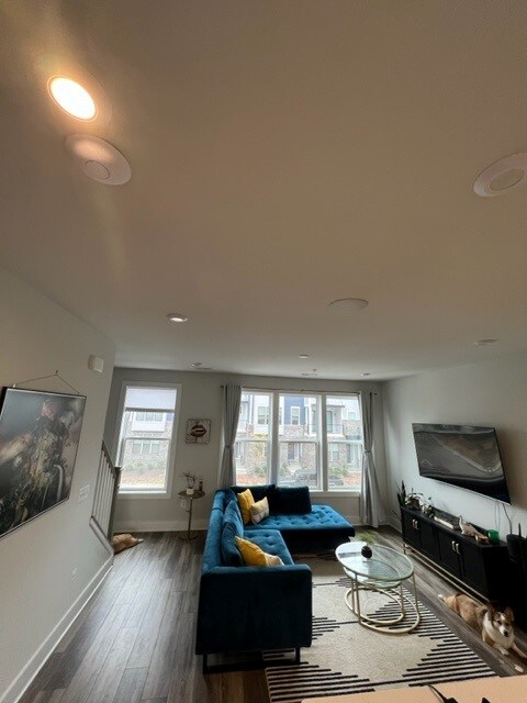 Photo - 5234 Old Main St