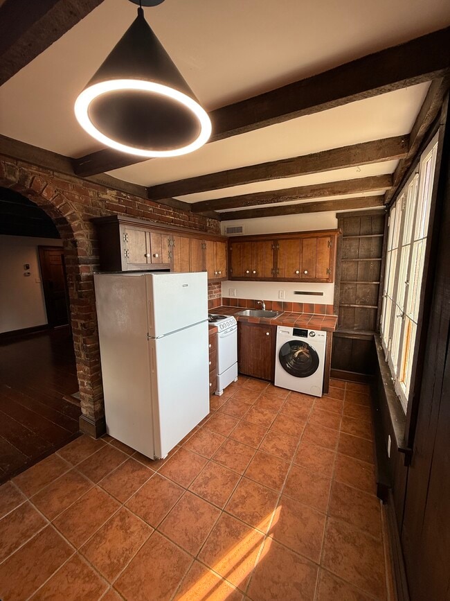 Photo - 115 S Patrick St