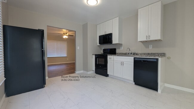 Photo - 510 Cherry Ln House