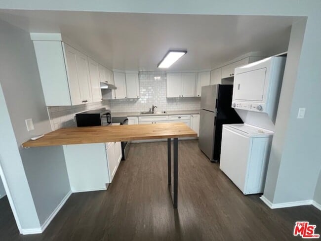 Photo - 3320 Pacific Ave Unidad 3