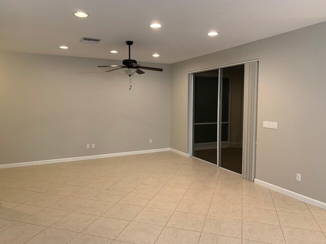 Photo - 6078 SE Split Oak Trl