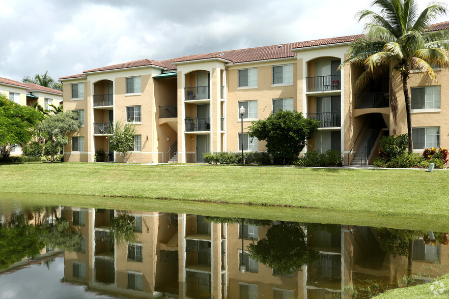 Vista Verde At Coconut Creek Apartments For Rent In Coconut Creek FL   Image 