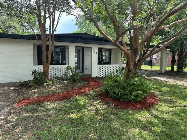 Photo - 814 Agnes Dr House