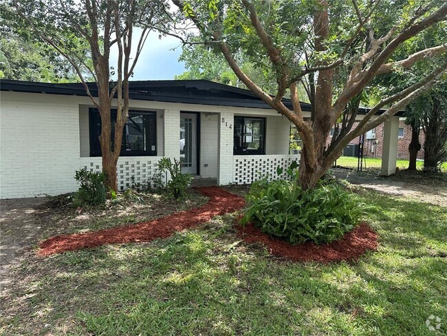 Building Photo - 814 Agnes Dr Rental