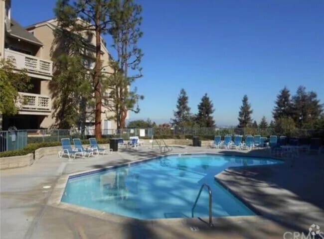 Building Photo - 1360 W Capitol Dr Unit 346 Rental