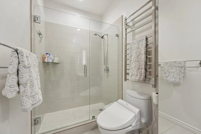 Building Photo - Affordable one bedroom Apt