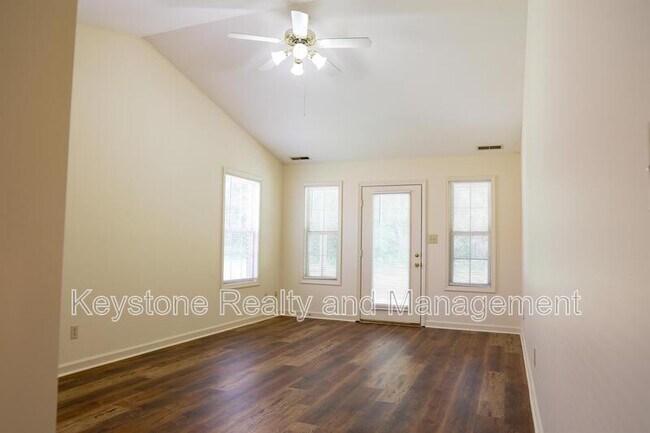 103 Bruce View Cir