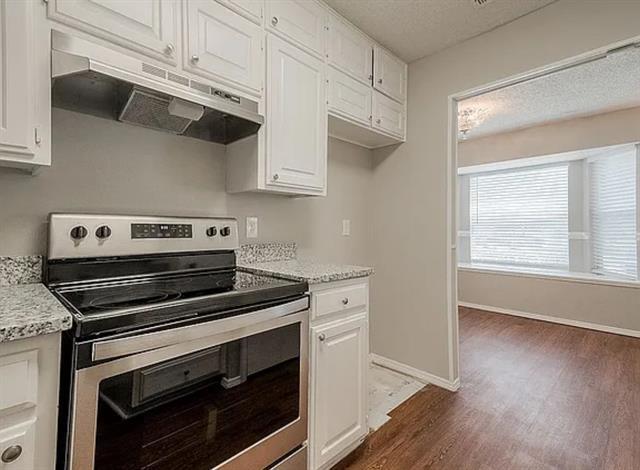 Photo - 520 Pecan Acres Ct