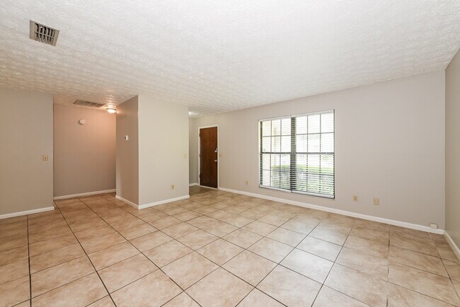 Photo - 7279 Sharbeth Dr S