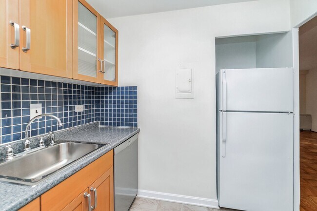 1420 N Street NW #605