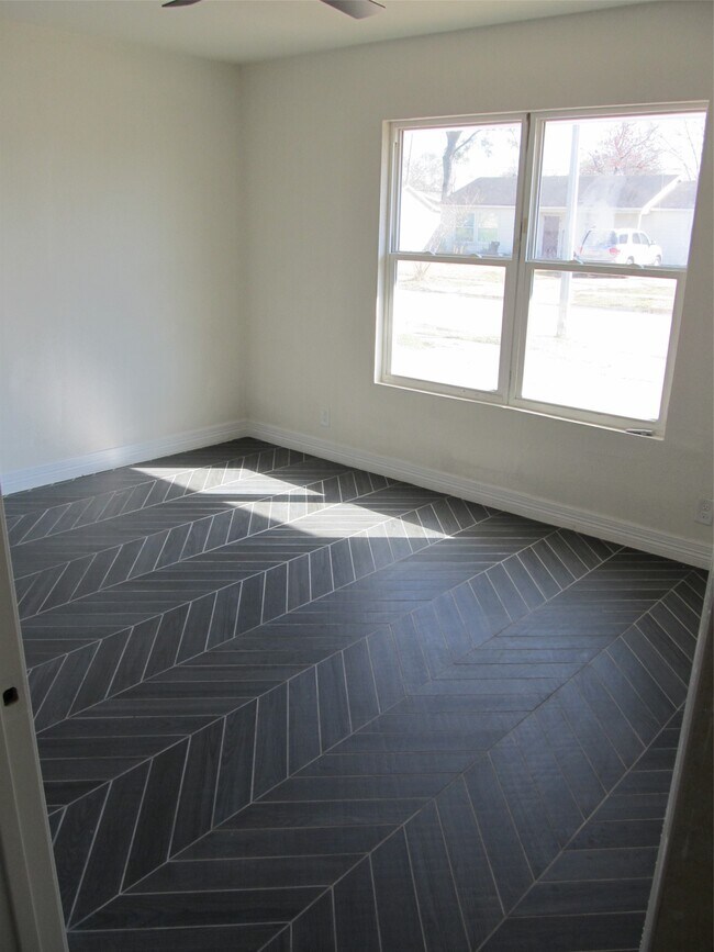 Photo - 1213 Trimm Ave