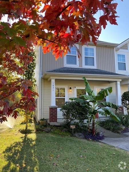 Building Photo - Nashboro Village 2 bedroom 2.5 bath Condo