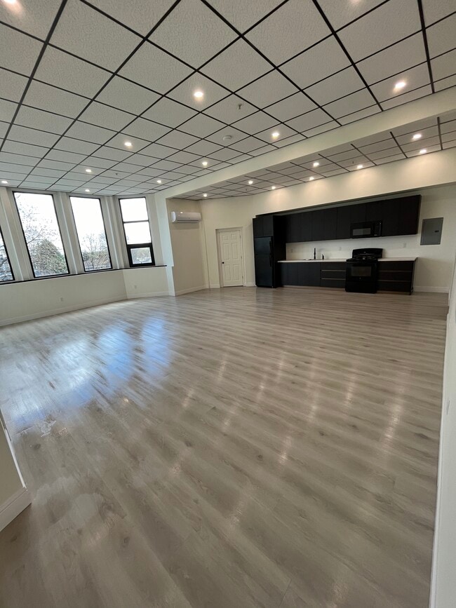 Photo - 67 Sand Creek Rd Unit 1