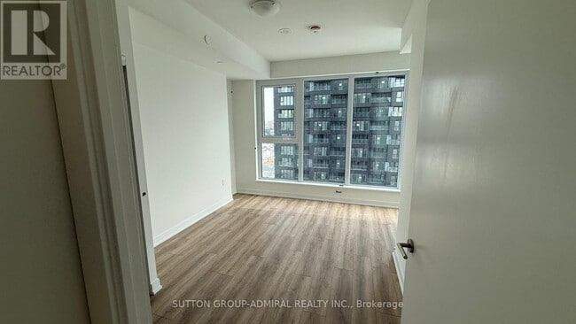 Photo - 1 Quarrington Lane Unit 1602