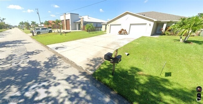 Building Photo - 3820 SW 16th Pl Rental