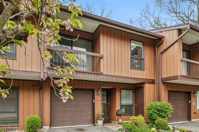 Photo - 26179 Westview