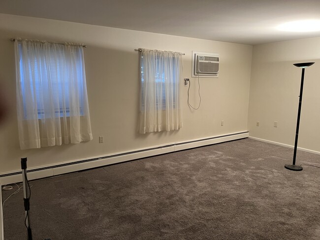 Photo - 302 River Rd Unit A1