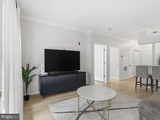 Photo - 4560 Strutfield Ln Unit 1104