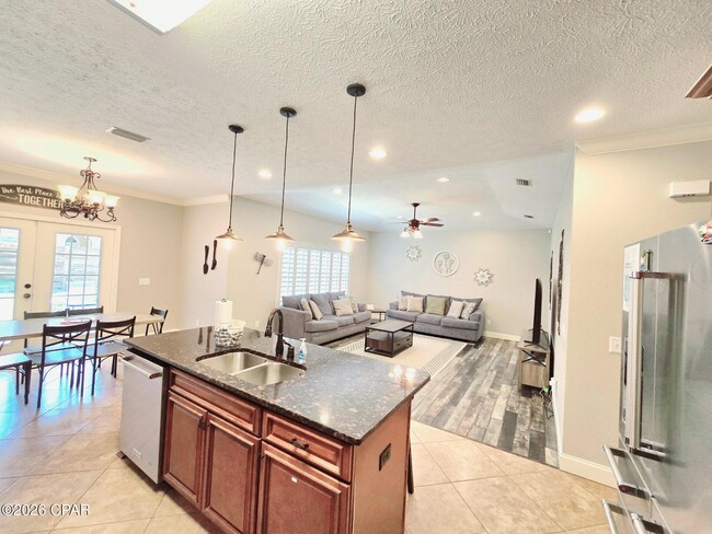 Photo - 2506 Dorothy Ave