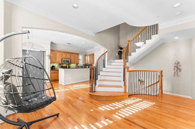 Building Photo - 9910 Orchard Ct