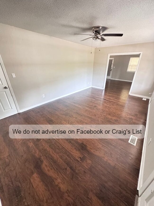 Photo - LaGrange- Decatur Drive