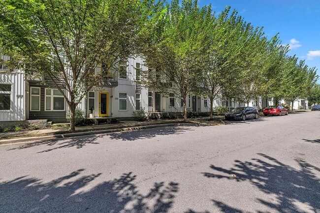 Photo - Great condo in East Nashville off Gallatin Rd & W. Eastland!