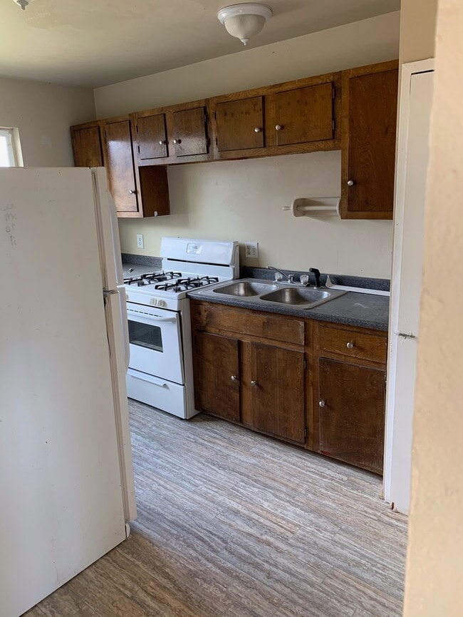 Photo - 210 W Iowa Ave Unit Iowa210W-1