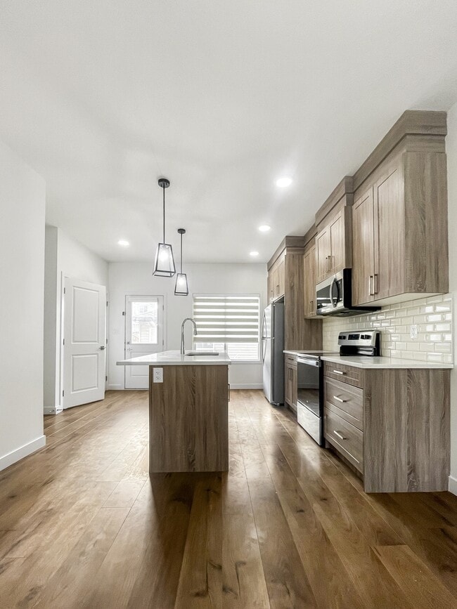 Photo - 9473 Colak Ln SW