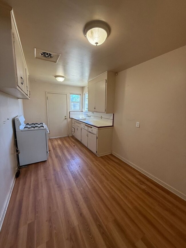 Photo - updated 2 bedroom duplex