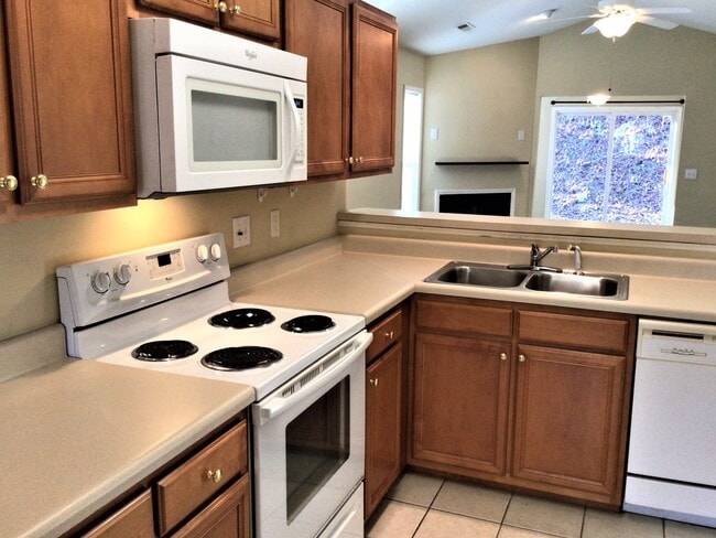 Photo - 5470 Regent Village Dr