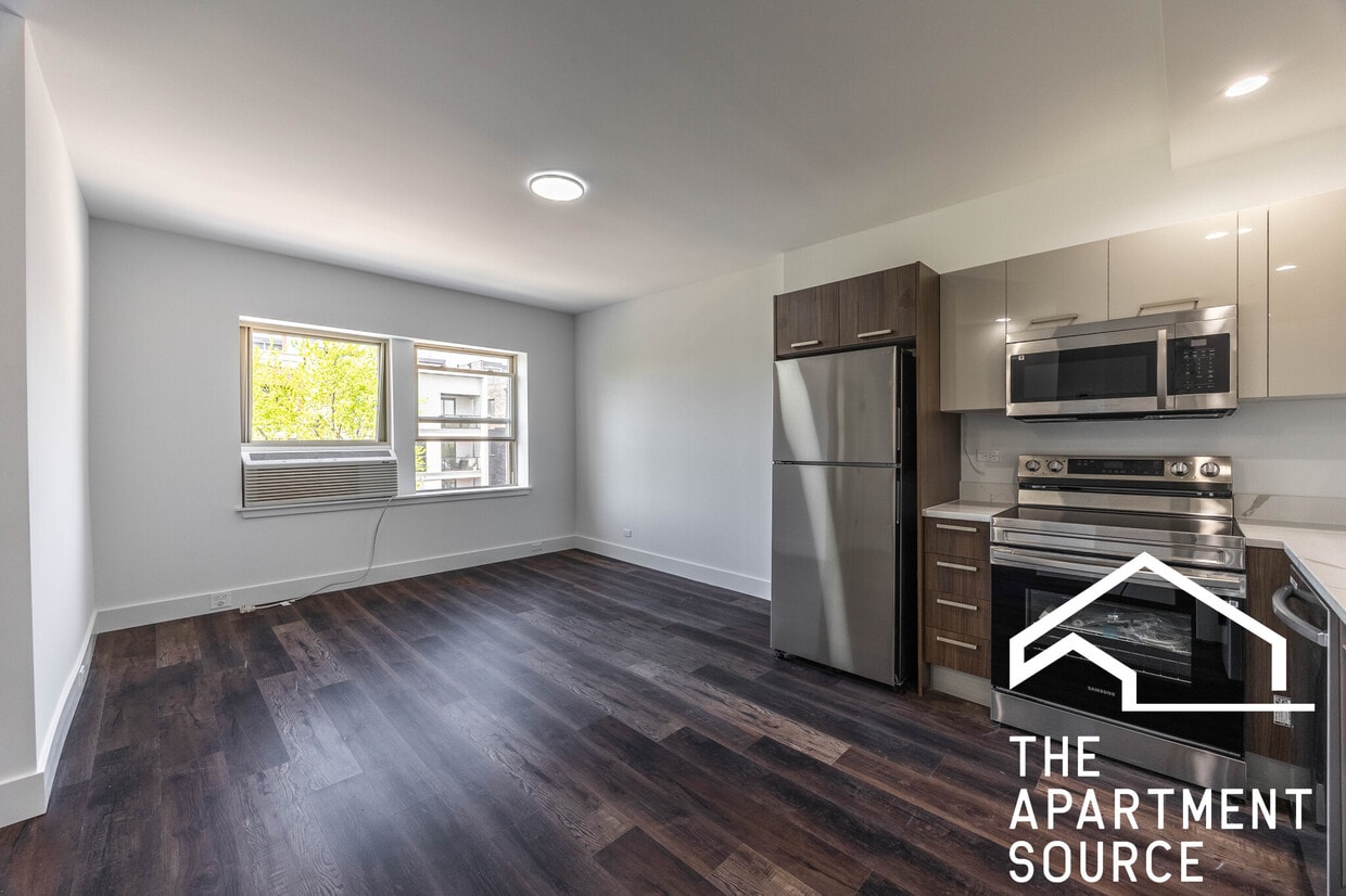 Photo - 1555 W Hollywood Ave