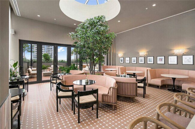 Photo - 601 N Miami Ave Unit ID1391589P