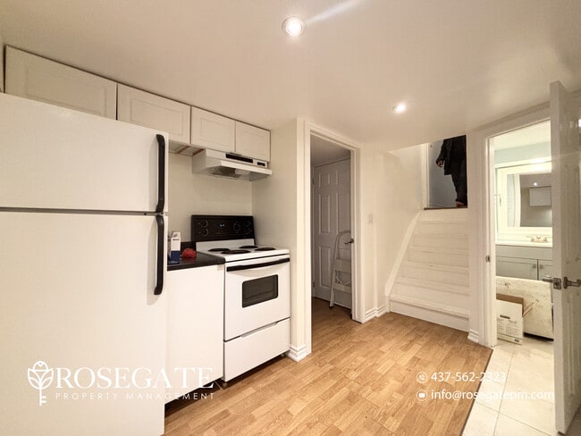 Photo - All-Inclusive 1-Bedroom Multiplex Unit with In-Unit Laundry – Barrie Unit 1