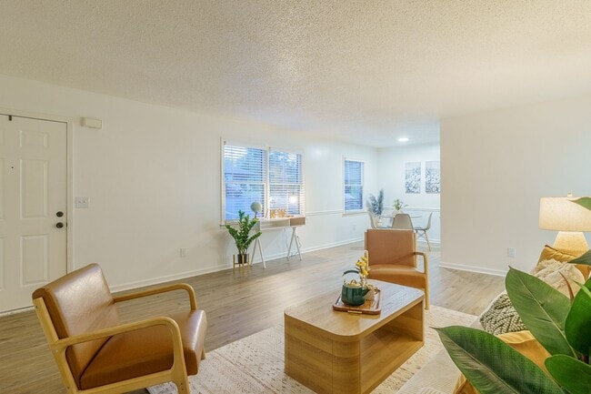 Building Photo - 134 Northwood Dr Unit 134