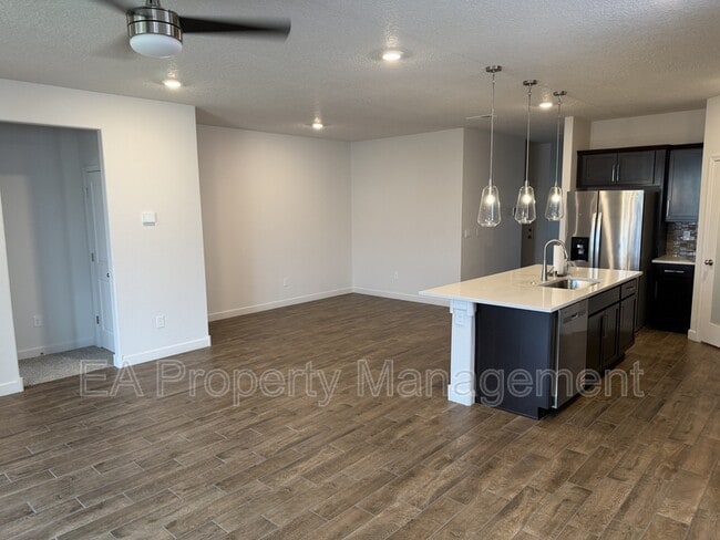Photo - 6742 Clayton Dr NE