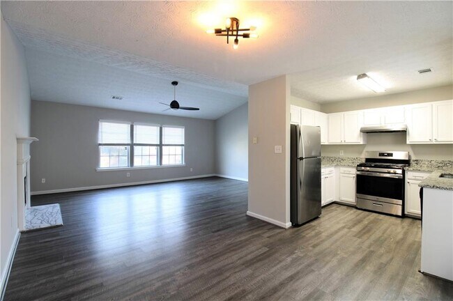 Photo - 2363 Mills Bend