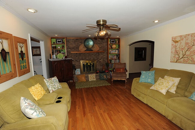 Photo - 2788 Pinewood Dr