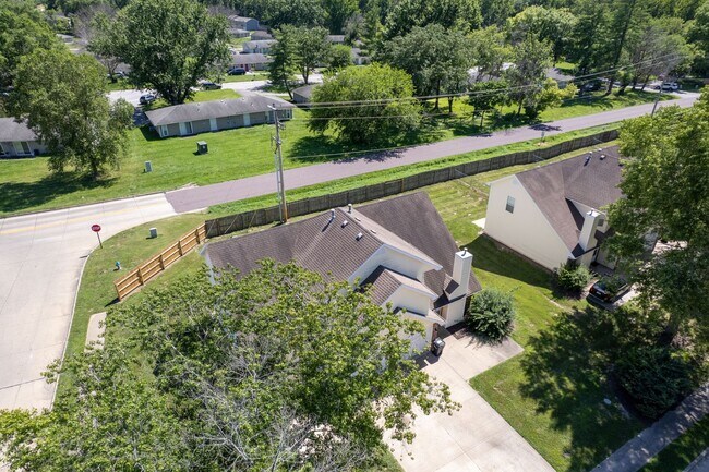 Photo - 4302-4304 Cheryl Ct. Unidad 4302 Cheryl Ct.