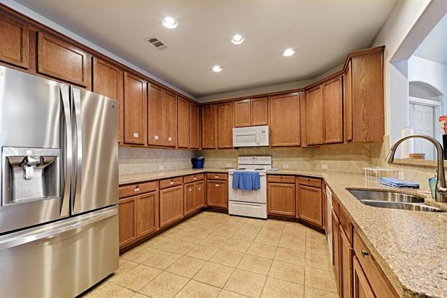 Photo - 5801 Pinebrook Dr