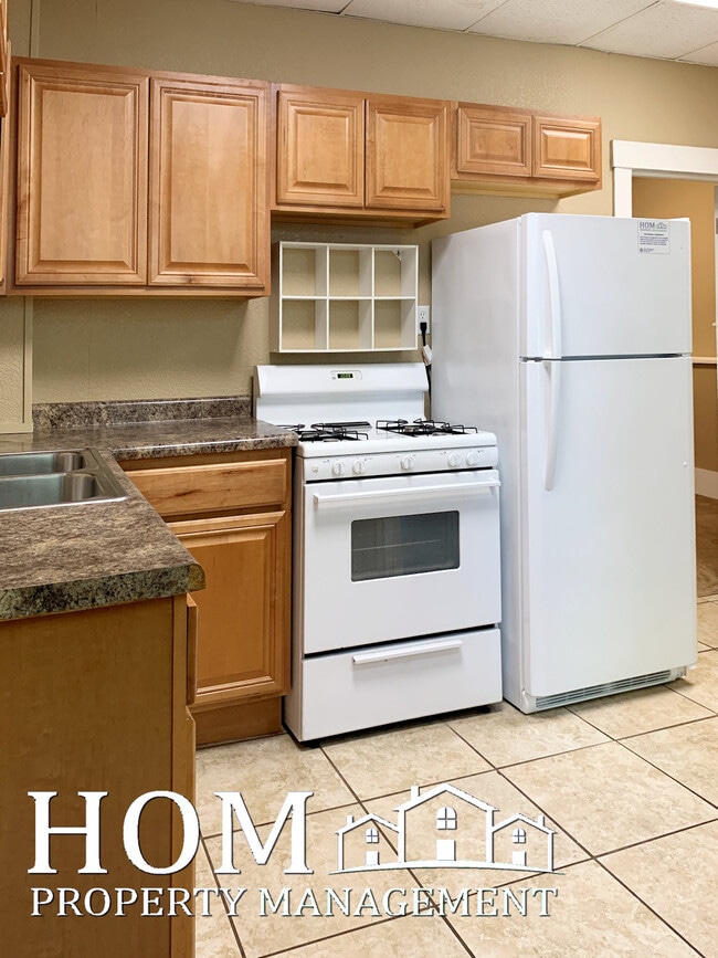 Photo - 725 N 6th St