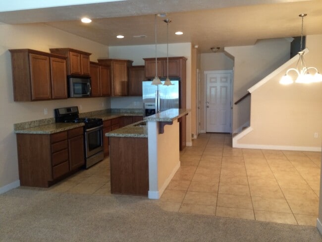 Photo - Luxury 3 Bedroom Townhome Available Now!!