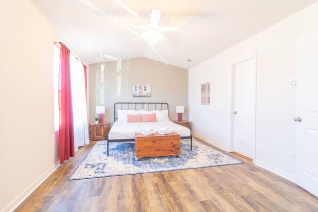 Photo - 752 Compass Trl Unit ID1043486P