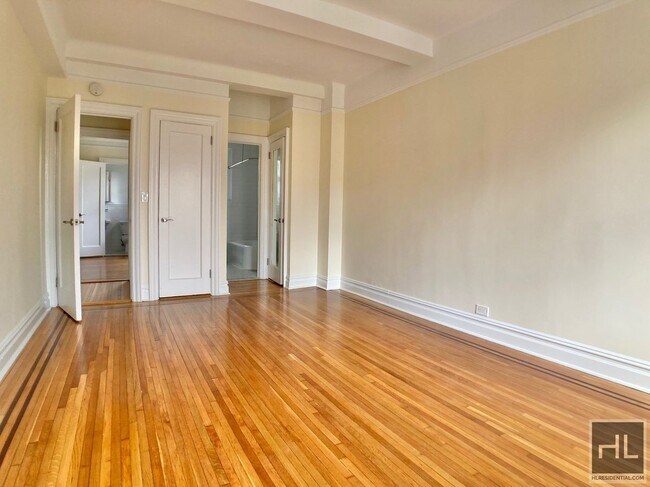 Photo - EAST 92 STREET Unidad 8CD