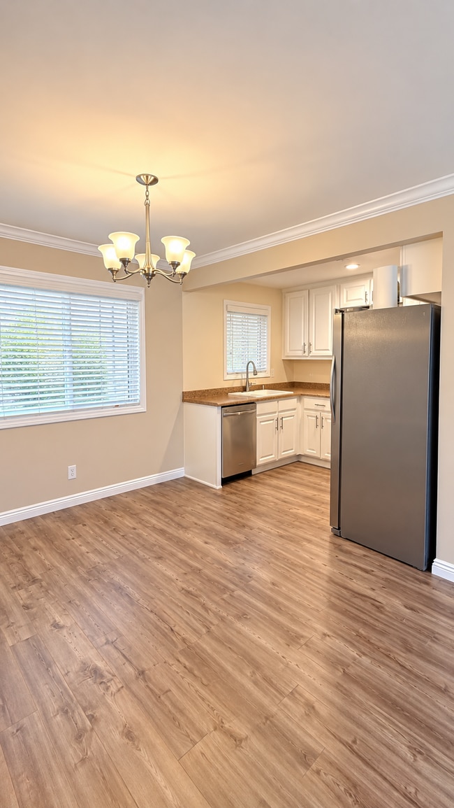 4104 Emerald St Unidad B