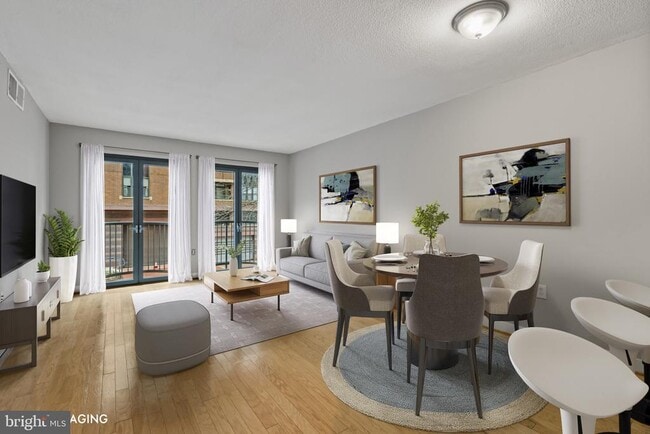 Photo - 1117 10th St NW Unit 202