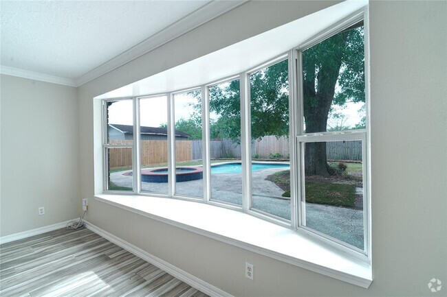 Building Photo - 6011 Beaudry Dr Rental
