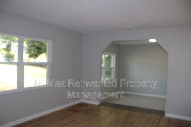 Photo - 3332 Hillis Rd